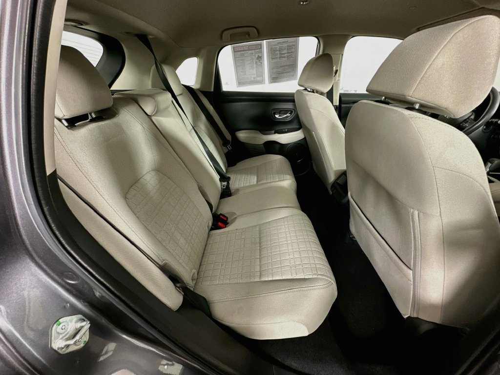 Used 2024 Honda HR-V LX image 30