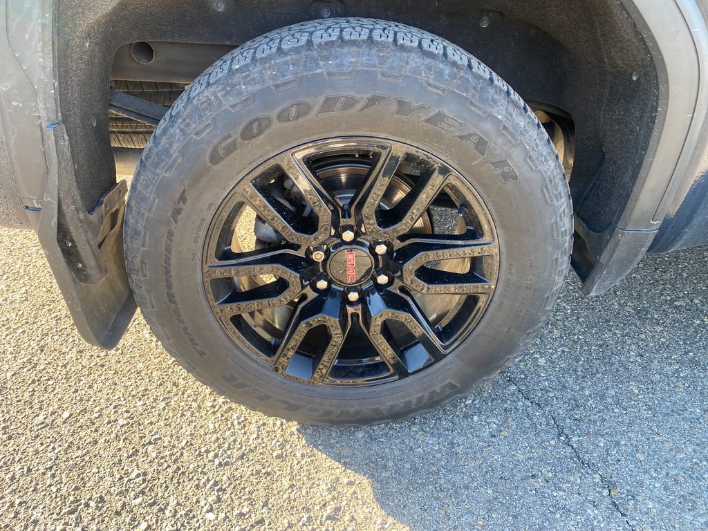 Used 2022 GMC Sierra 1500 Elevation w/ LPO, Elevation Black Package image 31