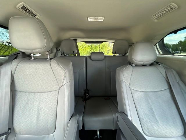 Used 2021 Toyota Sienna Limited AWD/4WD image 35