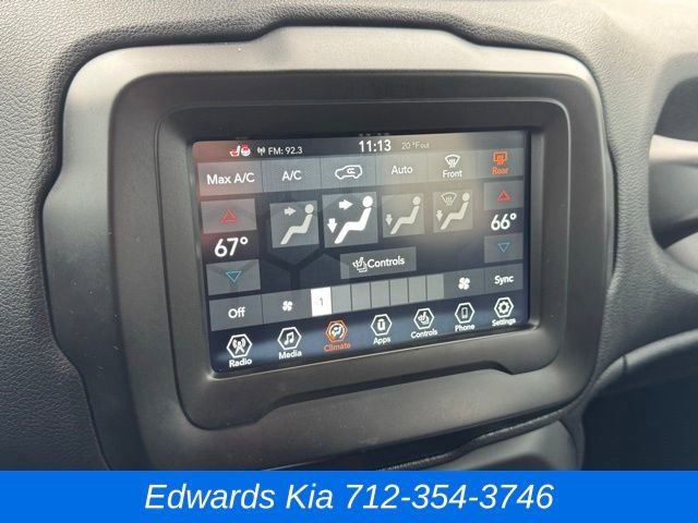 Used 2019 Jeep Renegade Latitude w/ Cold Weather Group image 11