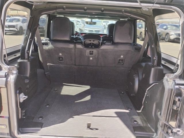 Used 2021 Jeep Wrangler Unlimited Rubicon AWD/4WD image 9