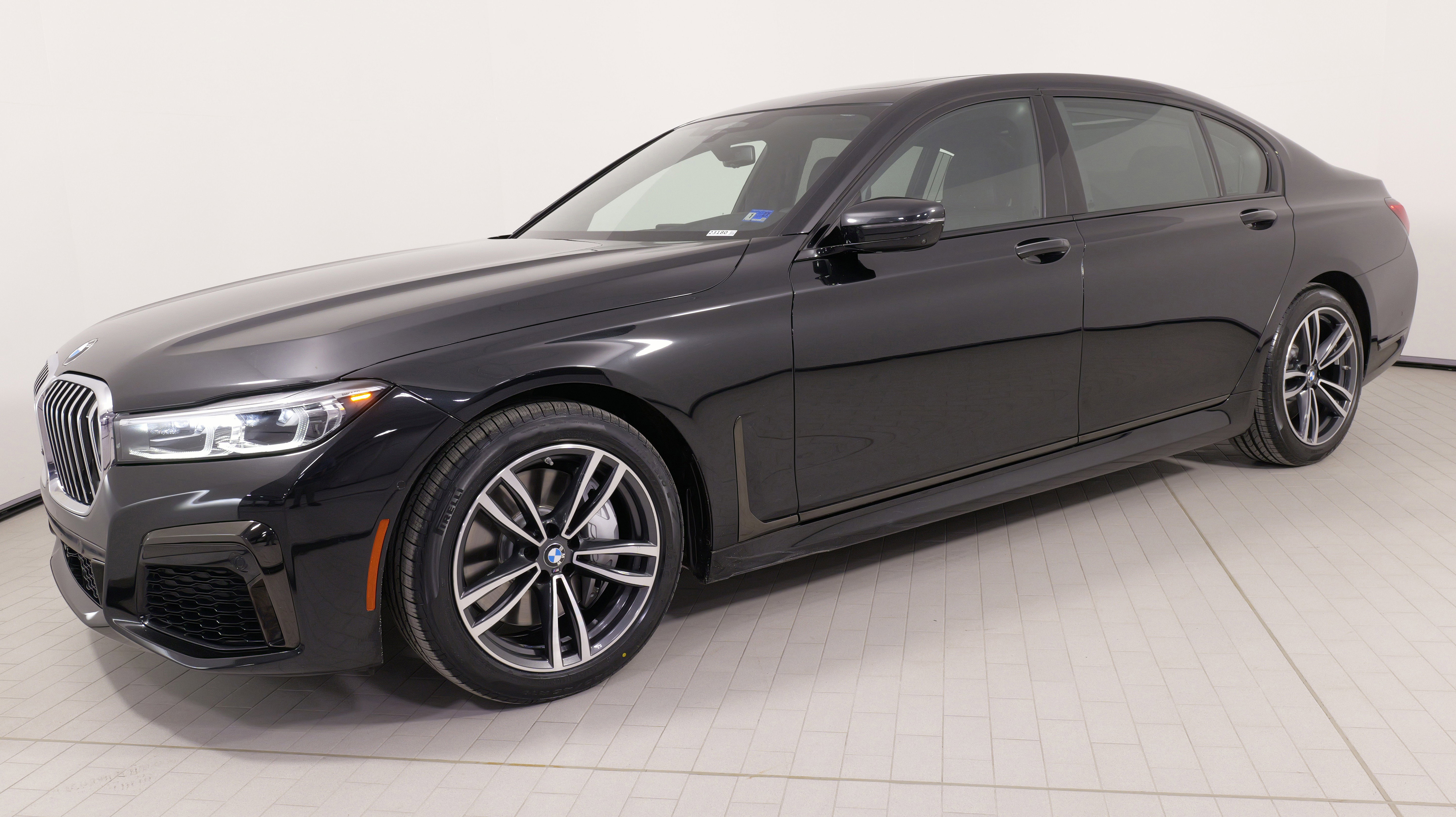 Used 2022 BMW 750i xDrive 750i xDrive w/ Executive Package image 3
