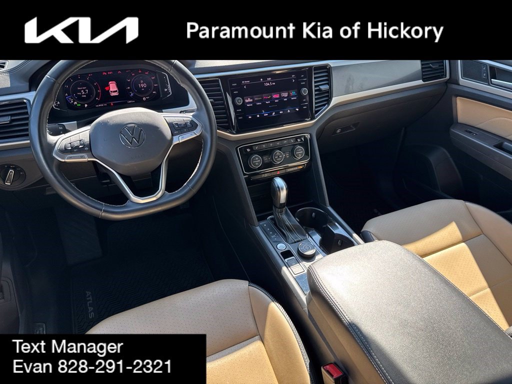Used 2022 Volkswagen Atlas Cross Sport SE AWD/4WD image 16