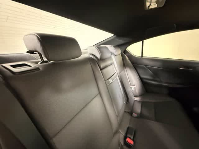 Used 2023 Lexus IS 300 w/ Comfort Package RWD image 27