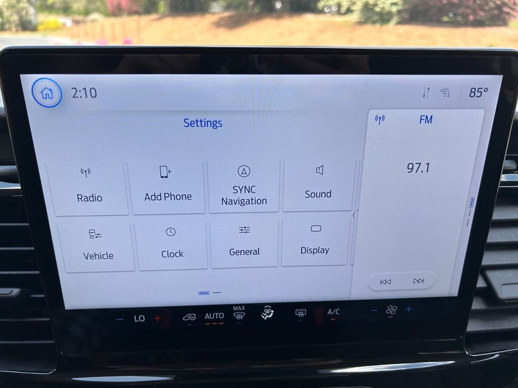 Used 2023 Ford Transit 350 XLT image 25