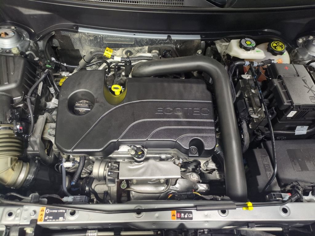 Used 2023 Chevrolet Equinox LT image 23