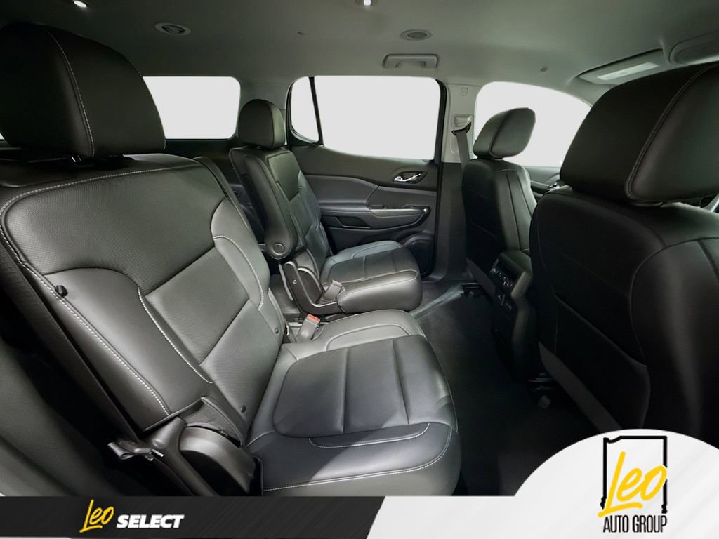 Used 2023 GMC Acadia SLT image 28