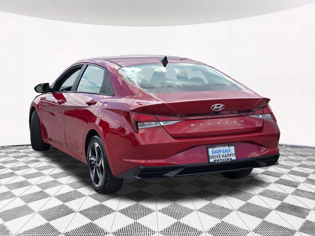 Used 2023 Hyundai Elantra SEL w/ Convenience Package FWD image 21