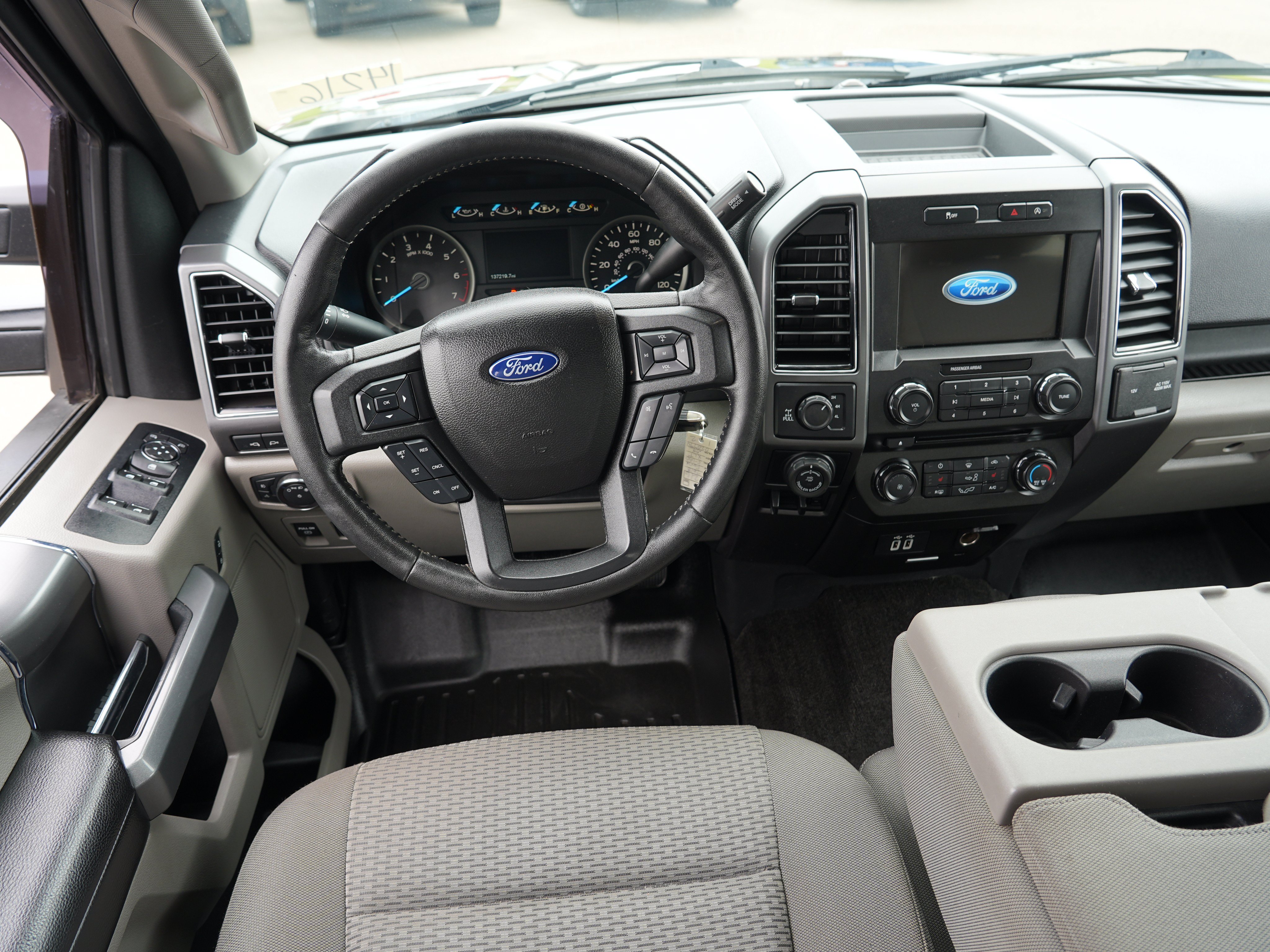 Used 2018 Ford F150 XLT w/ Equipment Group 302A Luxury AWD/4WD image 20