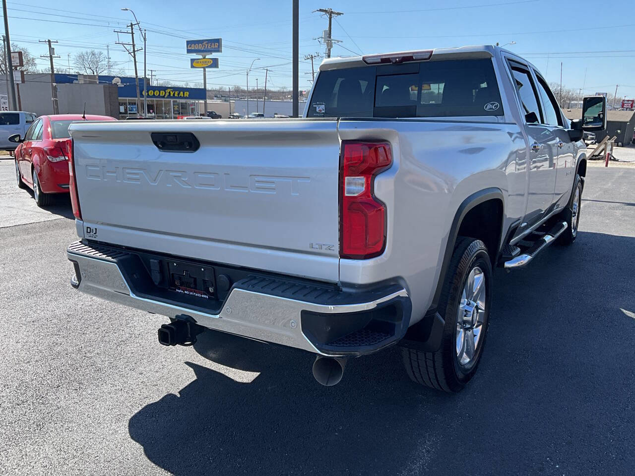 Used 2020 Chevrolet Silverado 2500 LTZ w/ LTZ Premium Package image 5