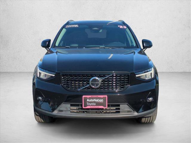 Used 2023 Volvo XC40 B5 Plus w/ Driver Assist Package image 2