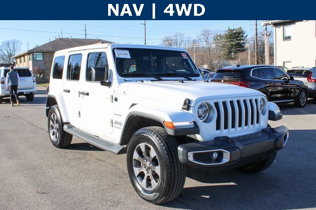 Used 2018 Jeep Wrangler Unlimited Sahara image 2
