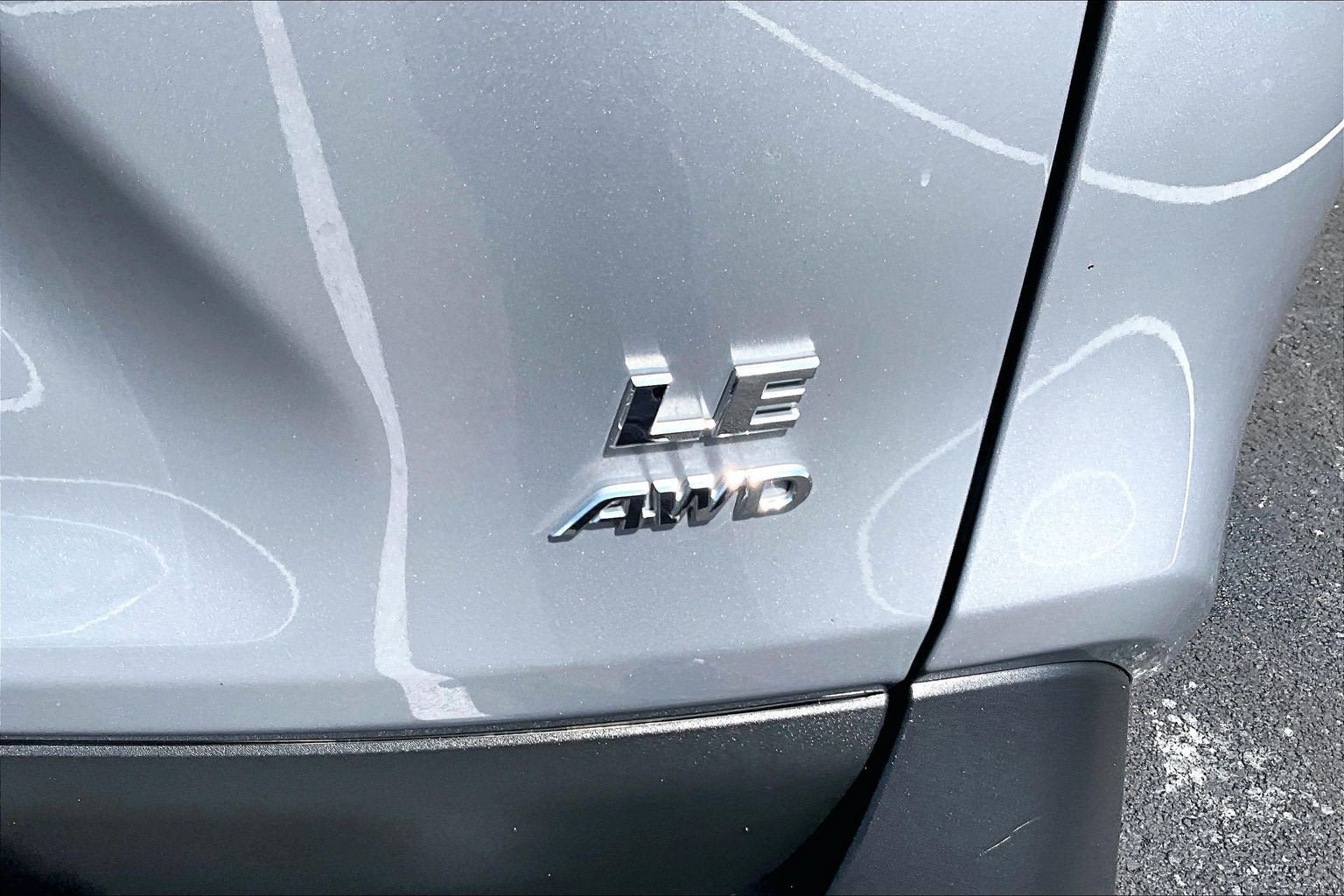 Used 2023 Toyota RAV4 LE AWD/4WD image 8