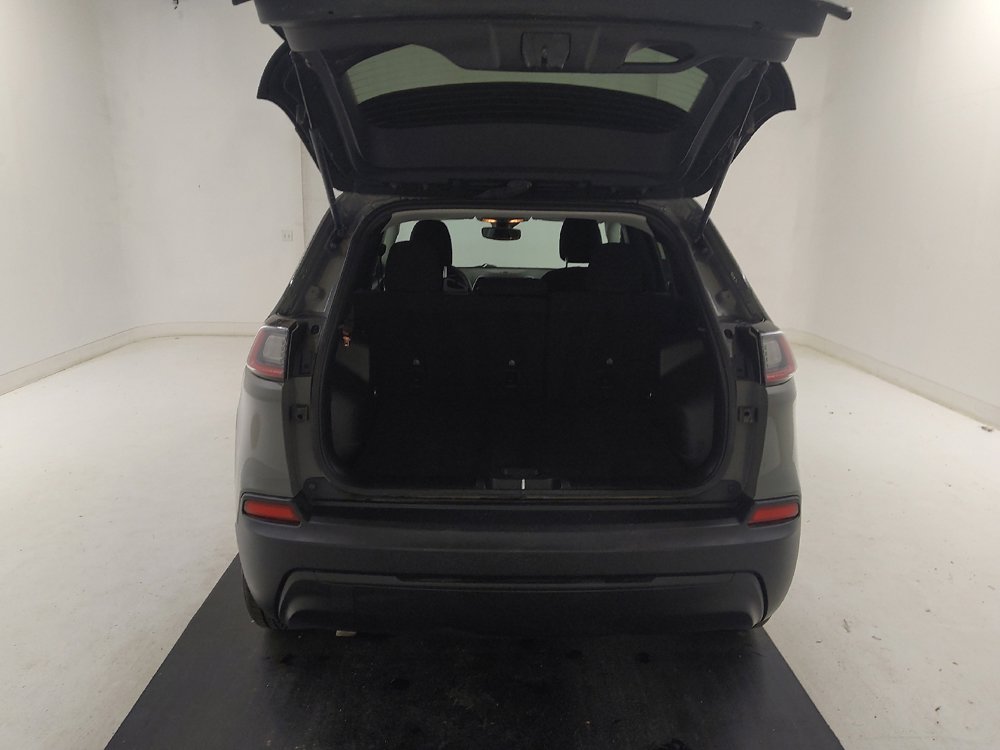 Used 2021 Jeep Cherokee Latitude AWD/4WD image 29