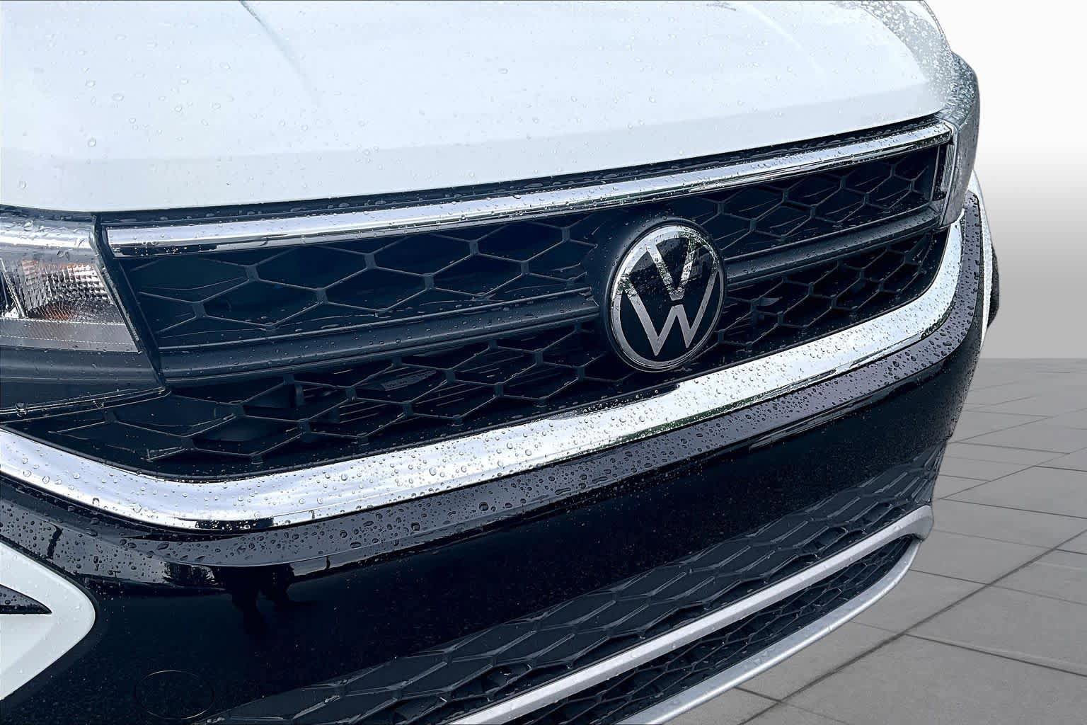 Used 2023 Volkswagen Taos S FWD image 32