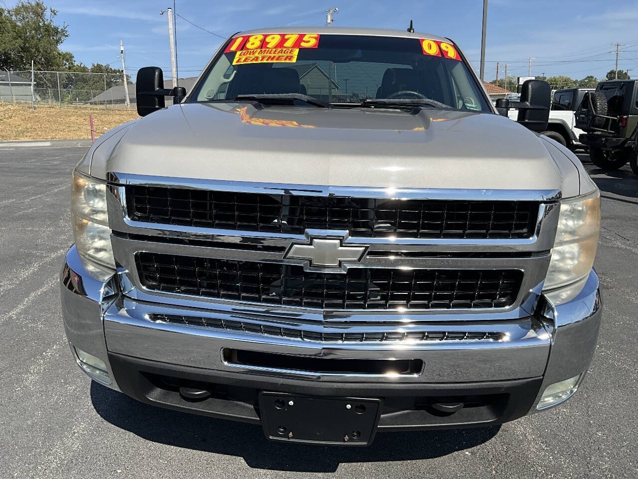 Used 2009 Chevrolet Silverado 2500 LTZ AWD/4WD image 8