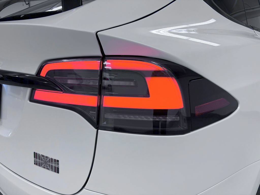 Used 2026 Tesla Model X Plaid AWD/4WD image 9