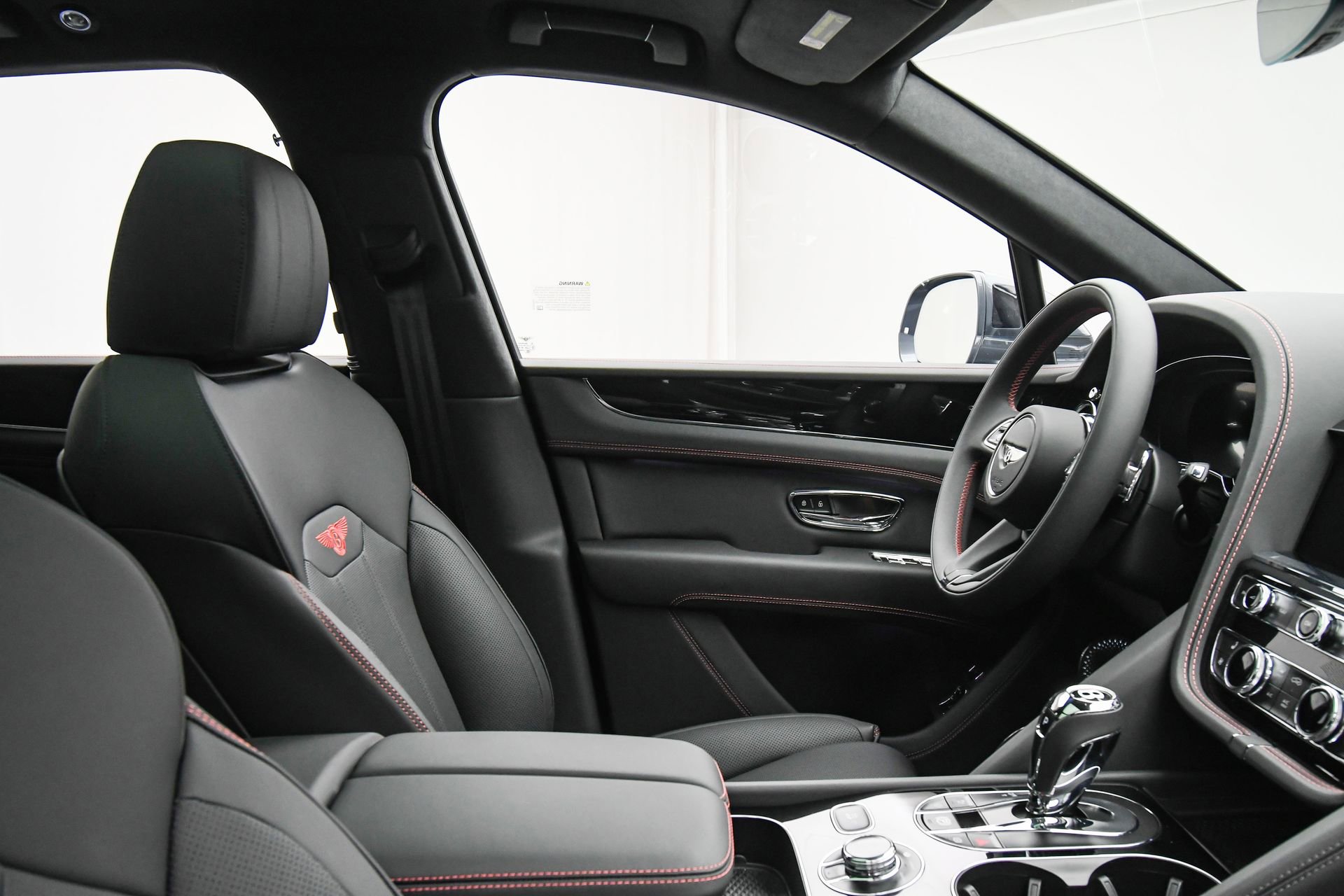 New 2025 Bentley Bentayga image 45