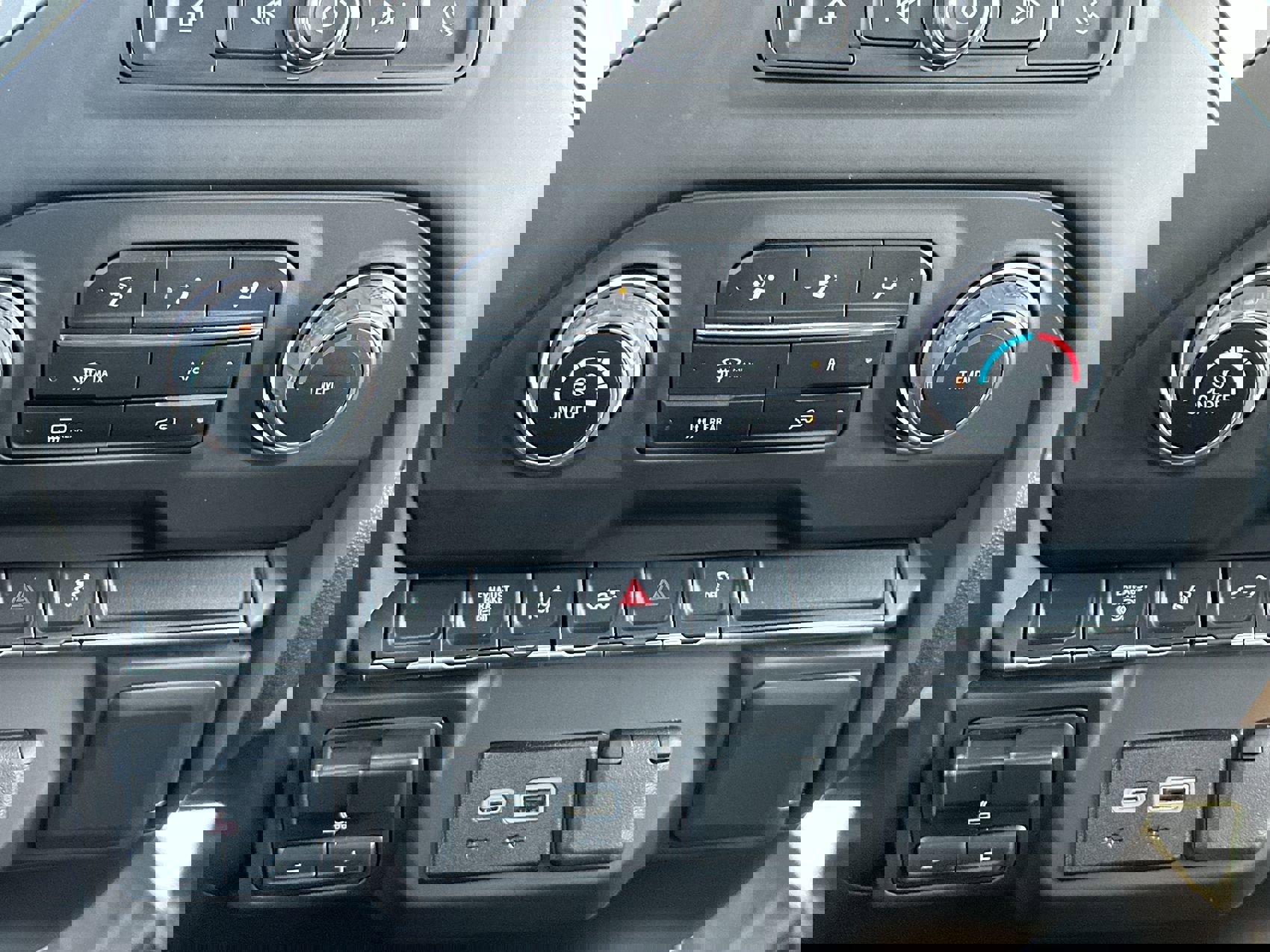 Used 2025 Chevrolet Silverado 2500 W/T w/ WT Convenience Package image 18