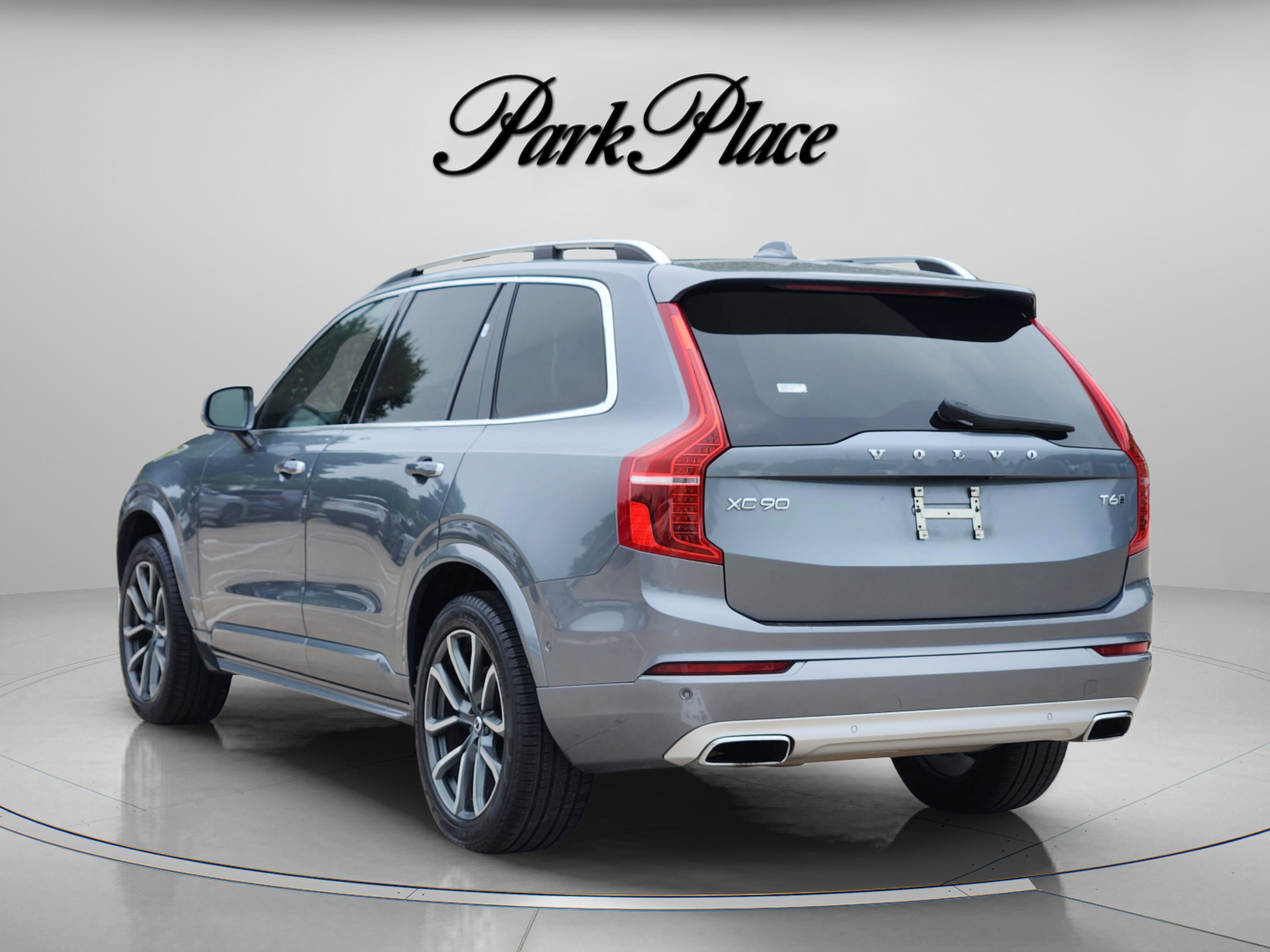 Used 2018 Volvo XC90 T6 Momentum AWD/4WD image 3