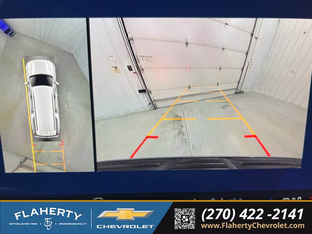 Used 2026 Chevrolet Suburban Premier AWD/4WD image 36