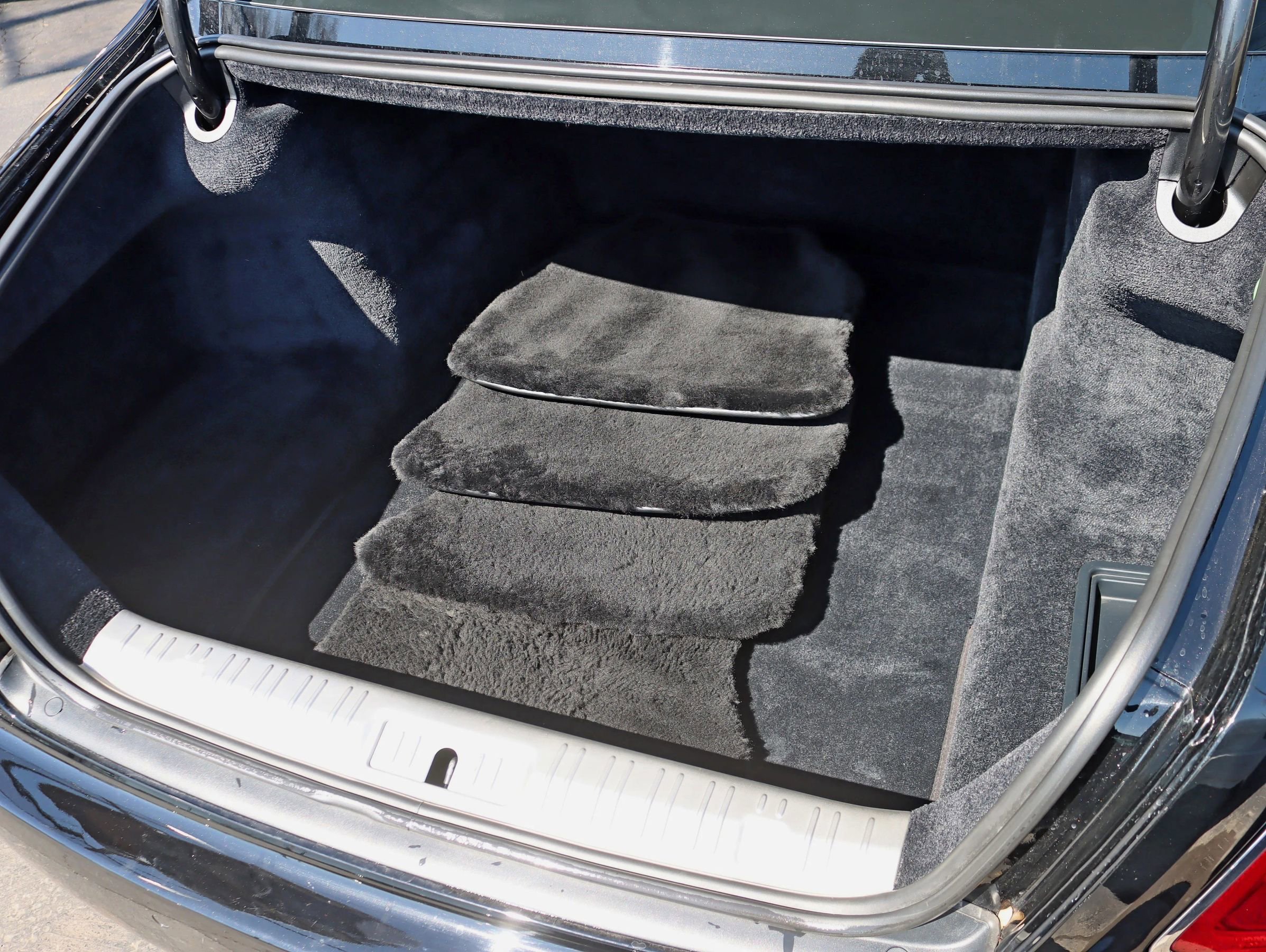 Used 2015 Rolls-Royce Ghost RWD image 47