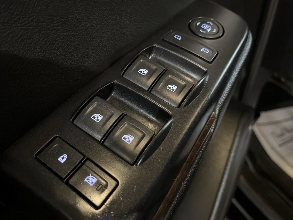 Used 2019 Chevrolet Tahoe LS AWD/4WD image 20