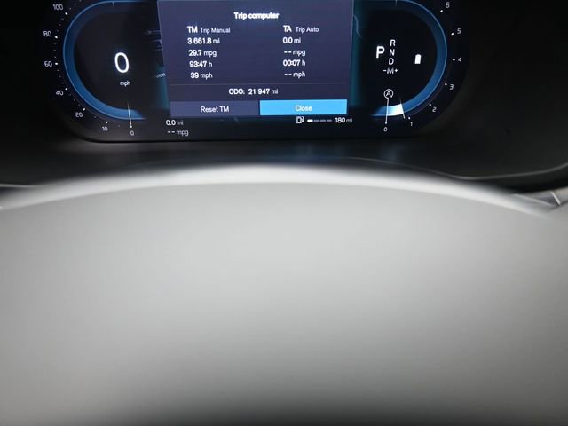 Used 2024 Volvo XC60 B5 Core image 10