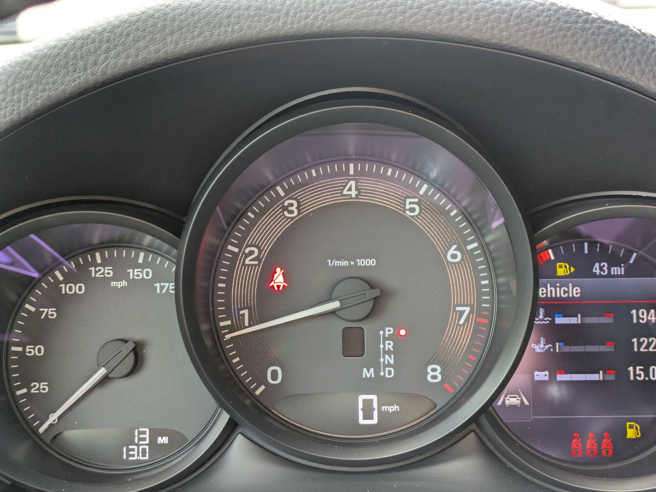 Certified 2025 Porsche Macan image 17