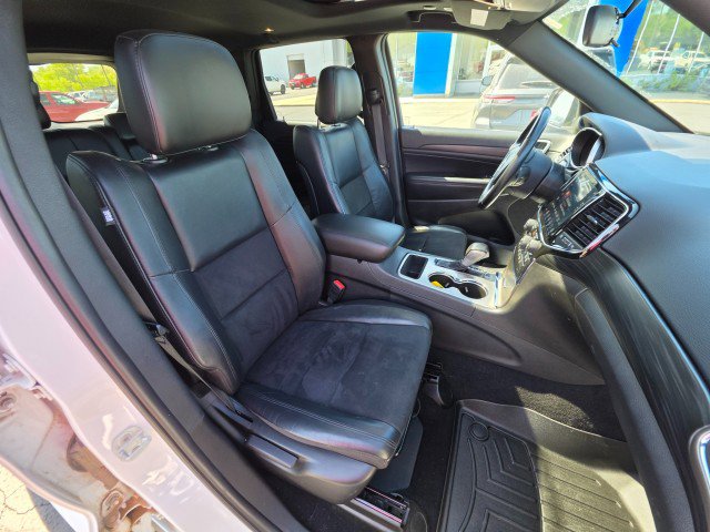 Used 2021 Jeep Grand Cherokee Laredo X AWD/4WD image 12