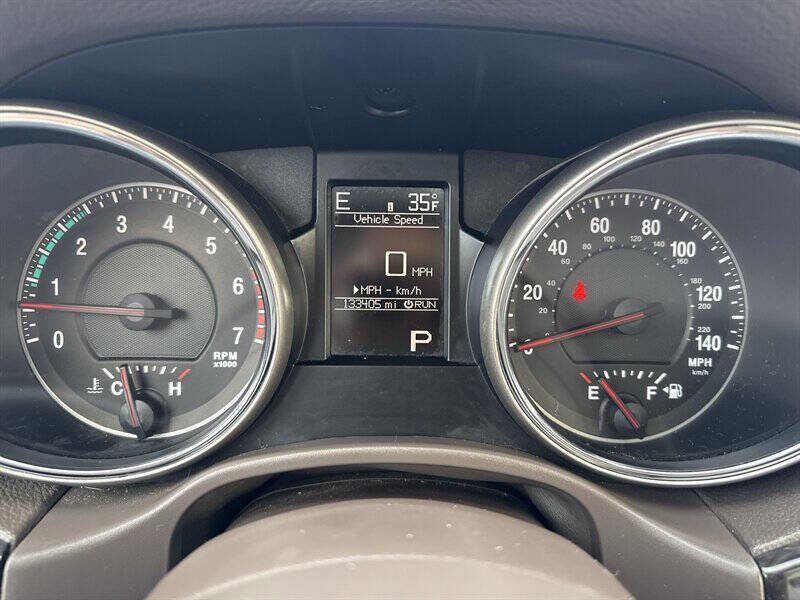 Used 2012 Jeep Grand Cherokee Laredo image 24