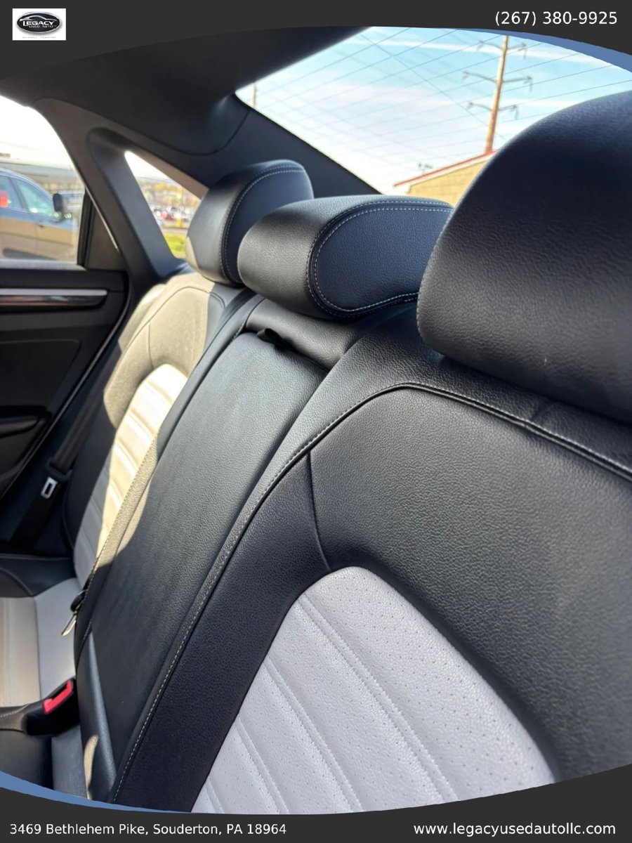 Used 2018 Volkswagen Passat GT FWD image 47