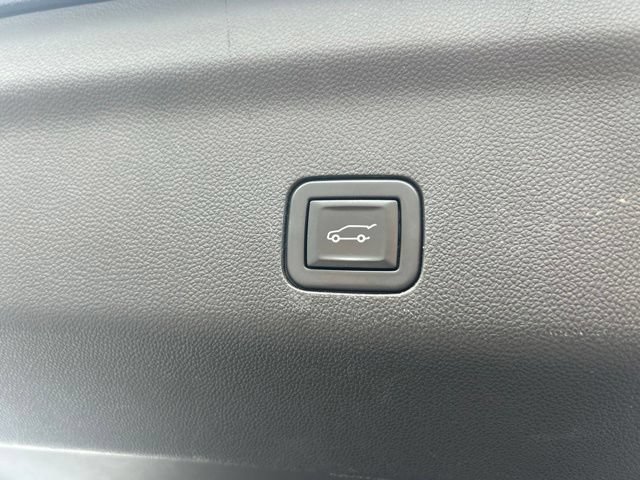 Used 2023 Chevrolet Tahoe RST w/ Luxury Package RWD image 23