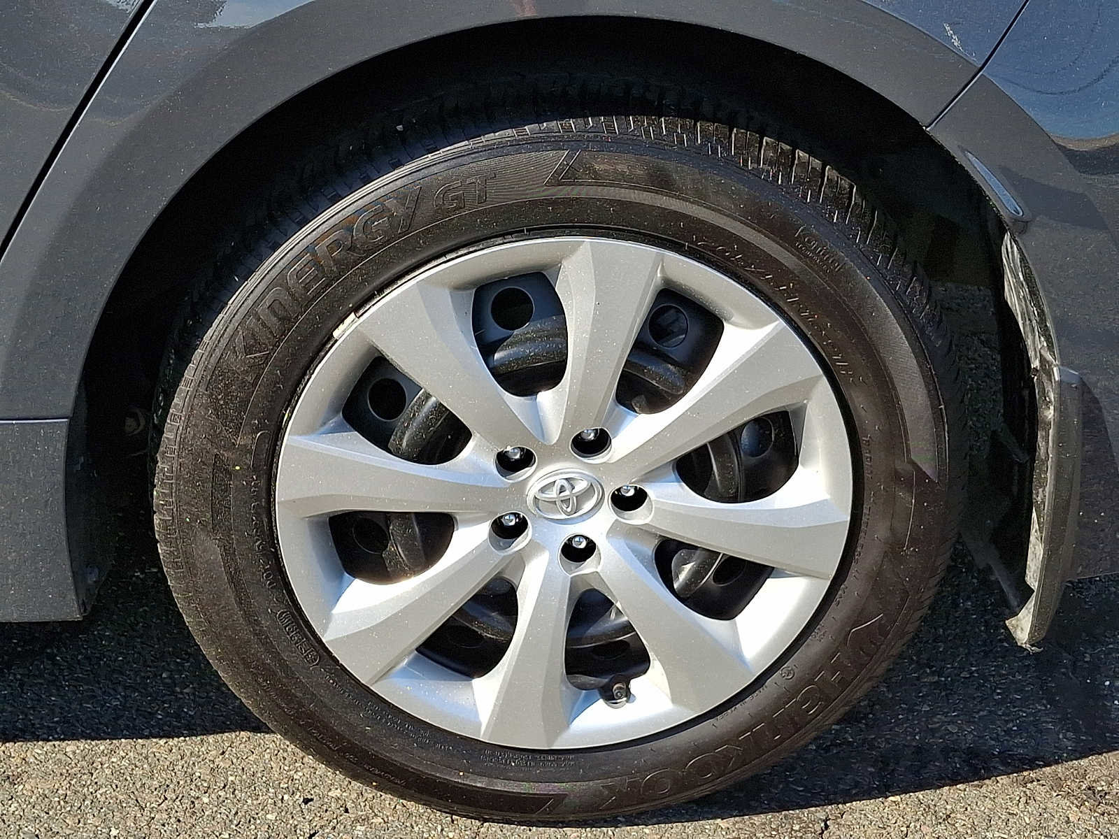 Used 2025 Toyota Corolla LE FWD image 7