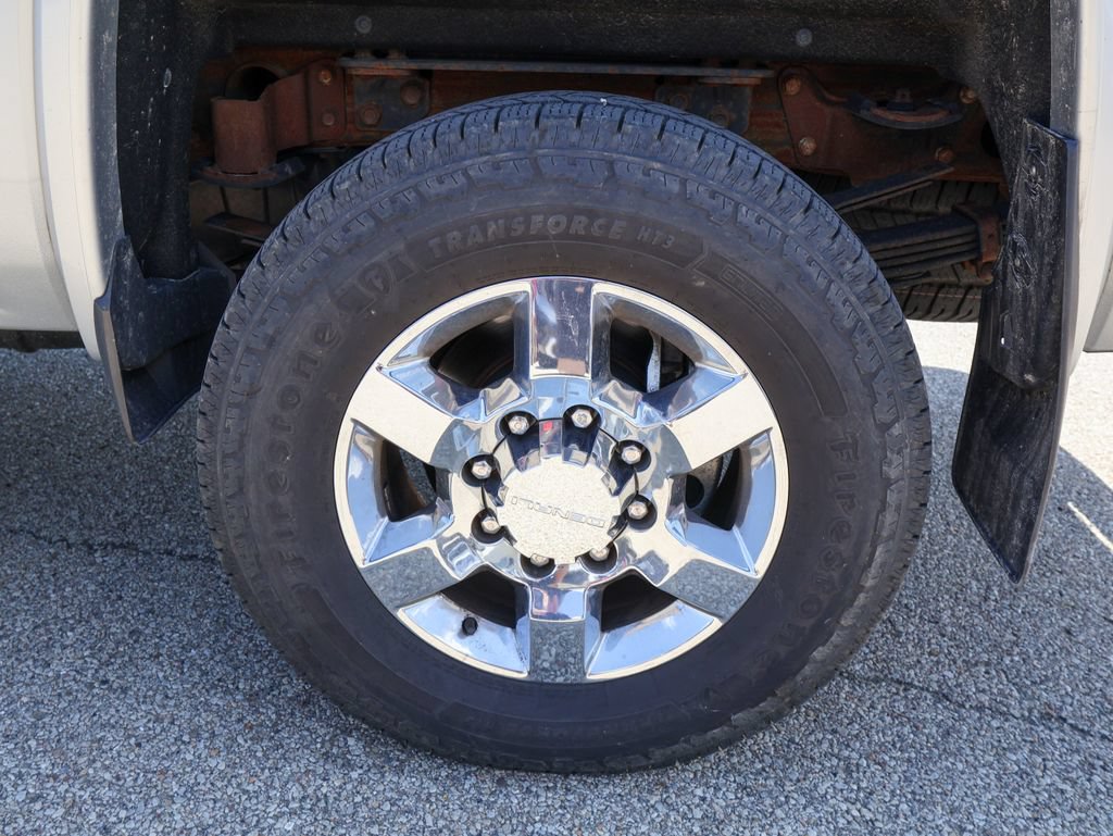 Used 2017 GMC Sierra 3500 Denali w/ Duramax Plus Package AWD/4WD image 33