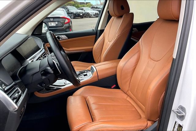 Used 2021 BMW X7 xDrive40i w/ Premium Package image 23