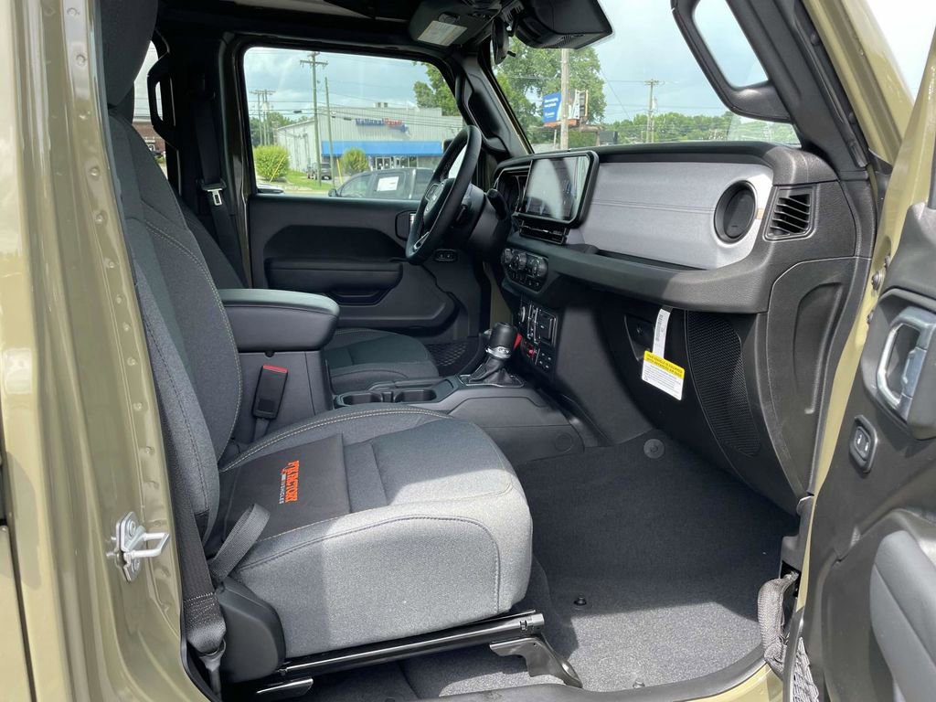 New 2025 Jeep Wrangler Unlimited Sport image 15