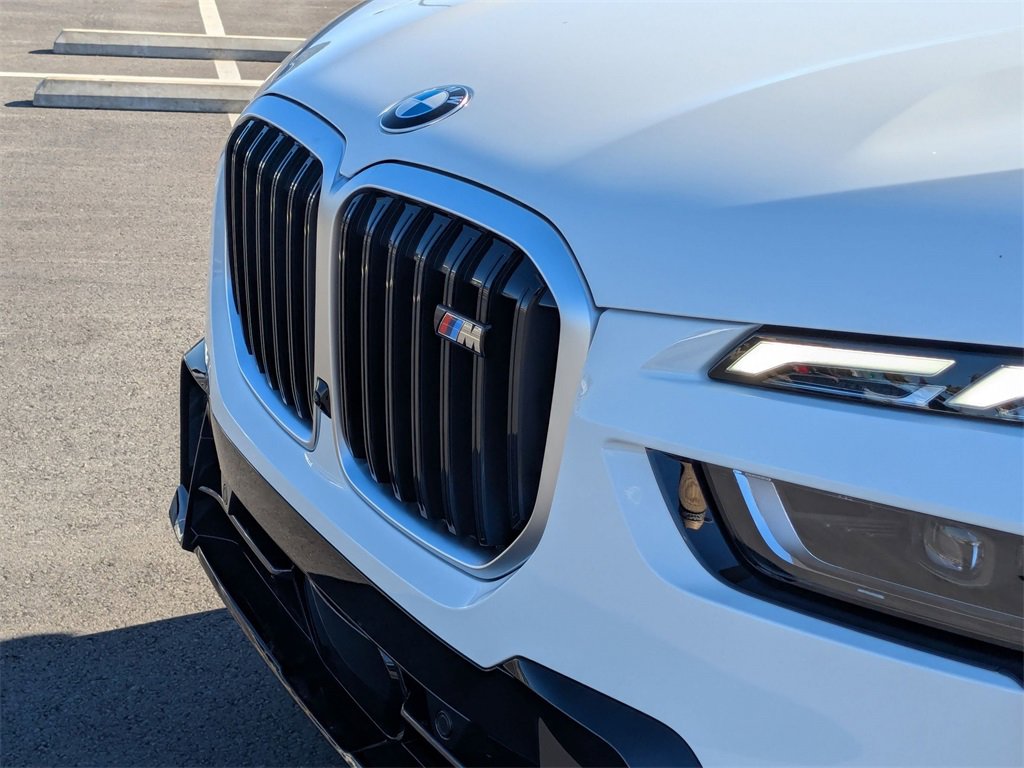 New 2026 BMW X7 M60i image 22