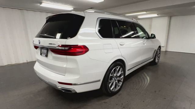 Used 2022 BMW X7 xDrive40i w/ Premium Package AWD/4WD image 8