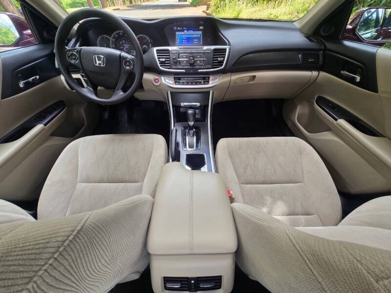 Used 2015 Honda Accord EX image 14