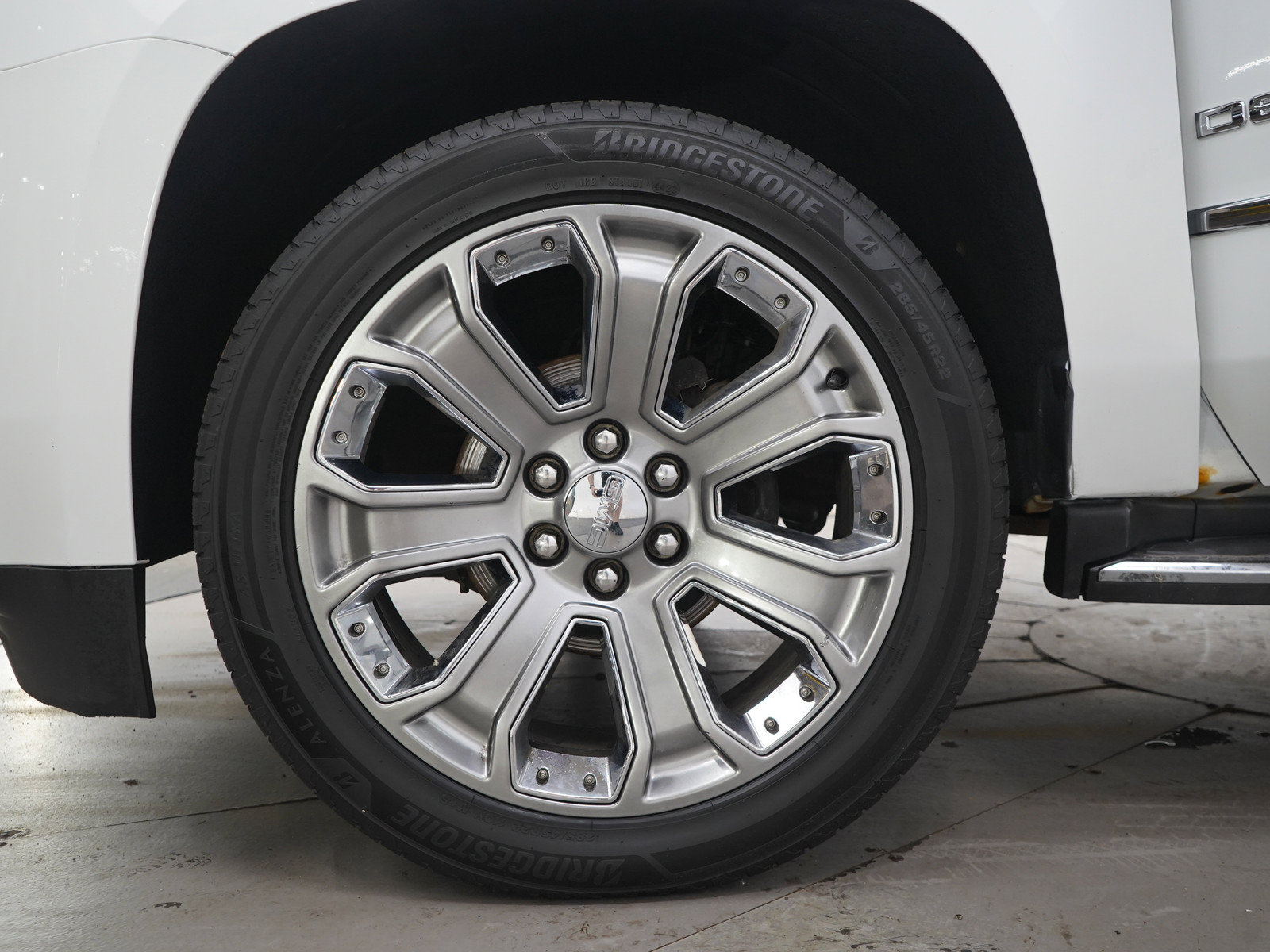 Used 2015 GMC Yukon Denali AWD/4WD image 34
