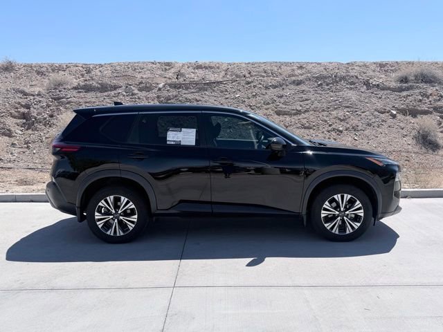 Used 2022 Nissan Rogue SV FWD image 4