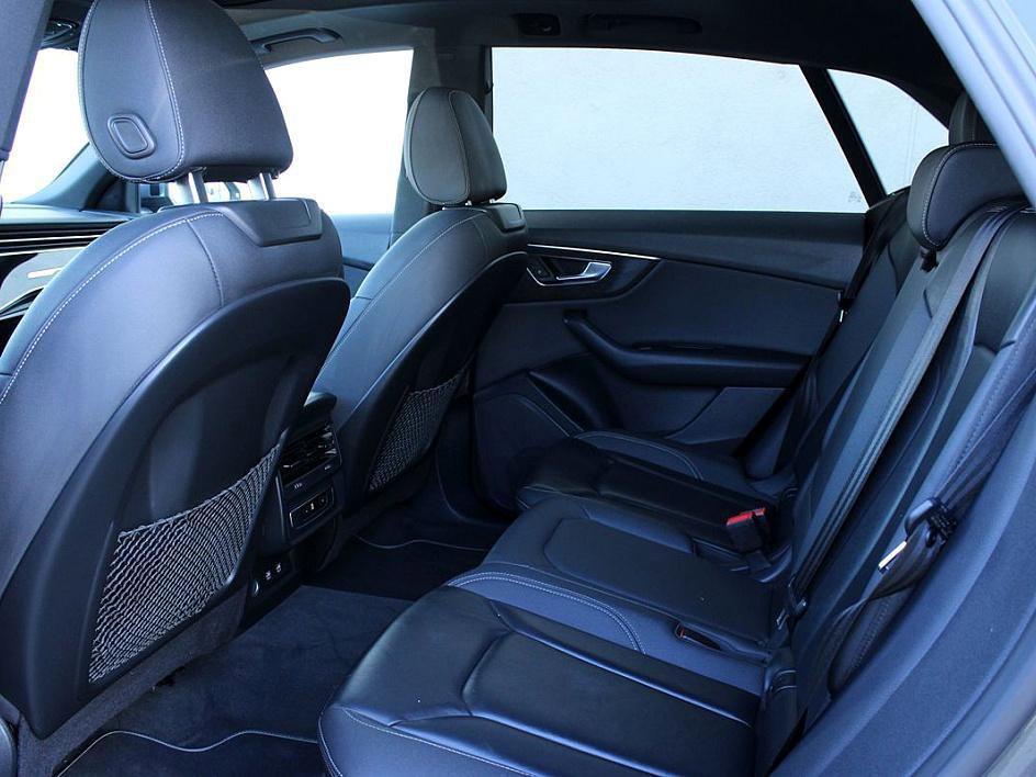 Used 2019 Audi Q8 Premium w/ Convenience Package image 16