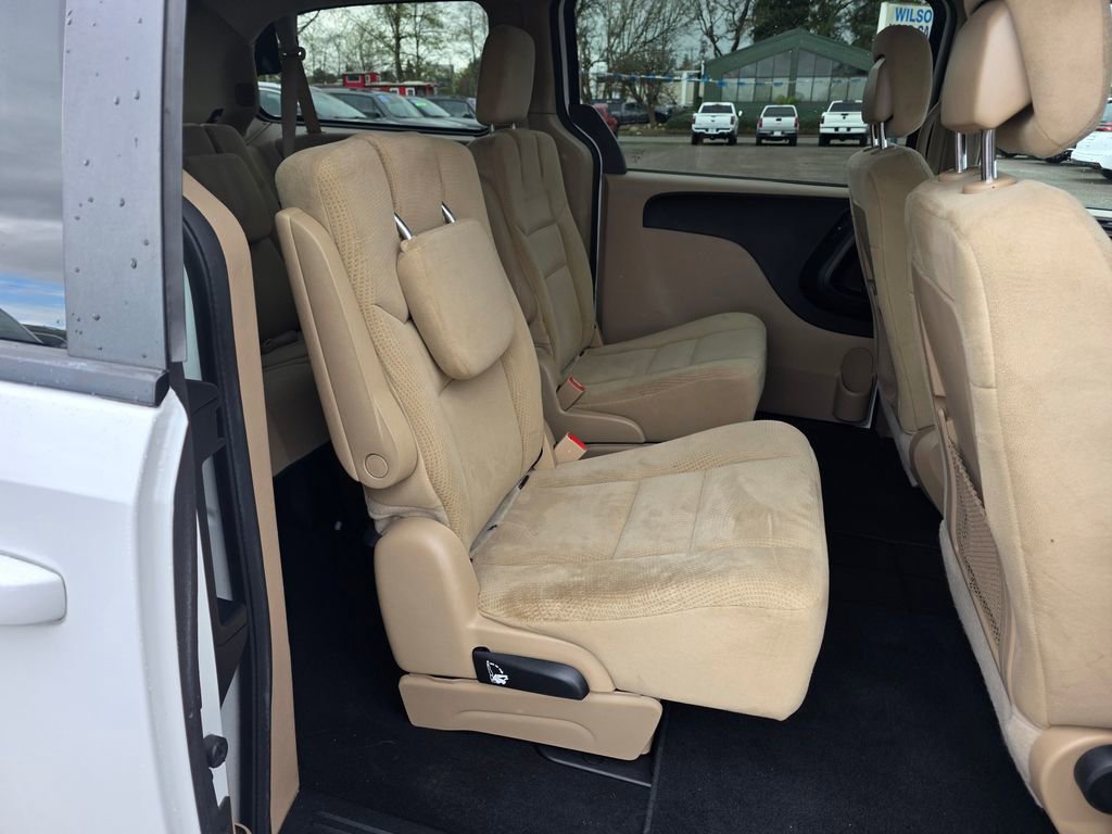 Used 2016 Dodge Grand Caravan SE w/ Quick Order Package 29E SE image 21