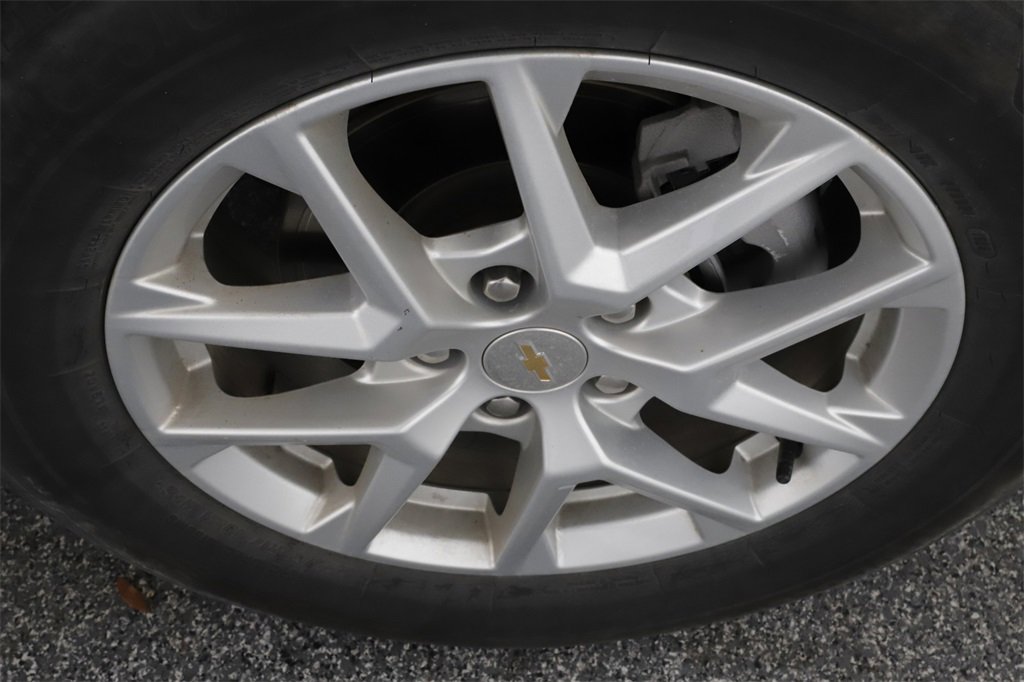 Used 2024 Chevrolet Equinox LT image 32