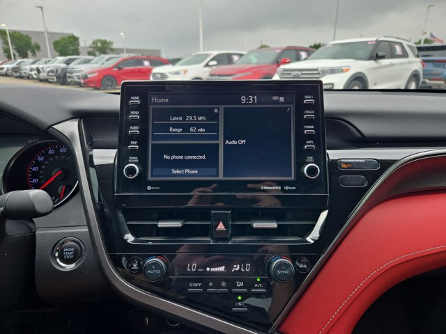 Used 2022 Toyota Camry XSE FWD image 14