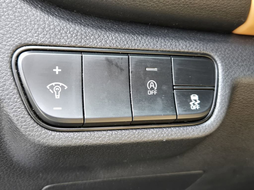 Used 2024 Kia Seltos EX image 18