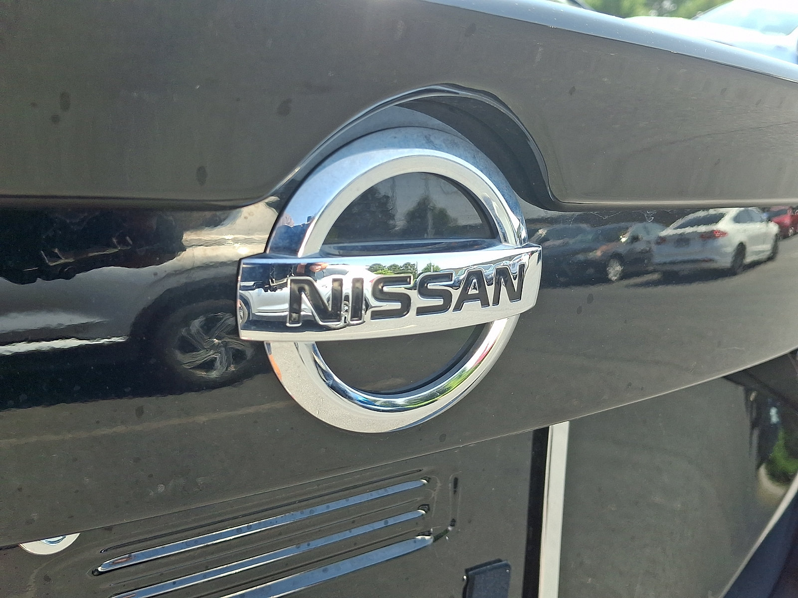 Certified 2023 Nissan Sentra SR w/ Midnight Edition Package FWD image 28
