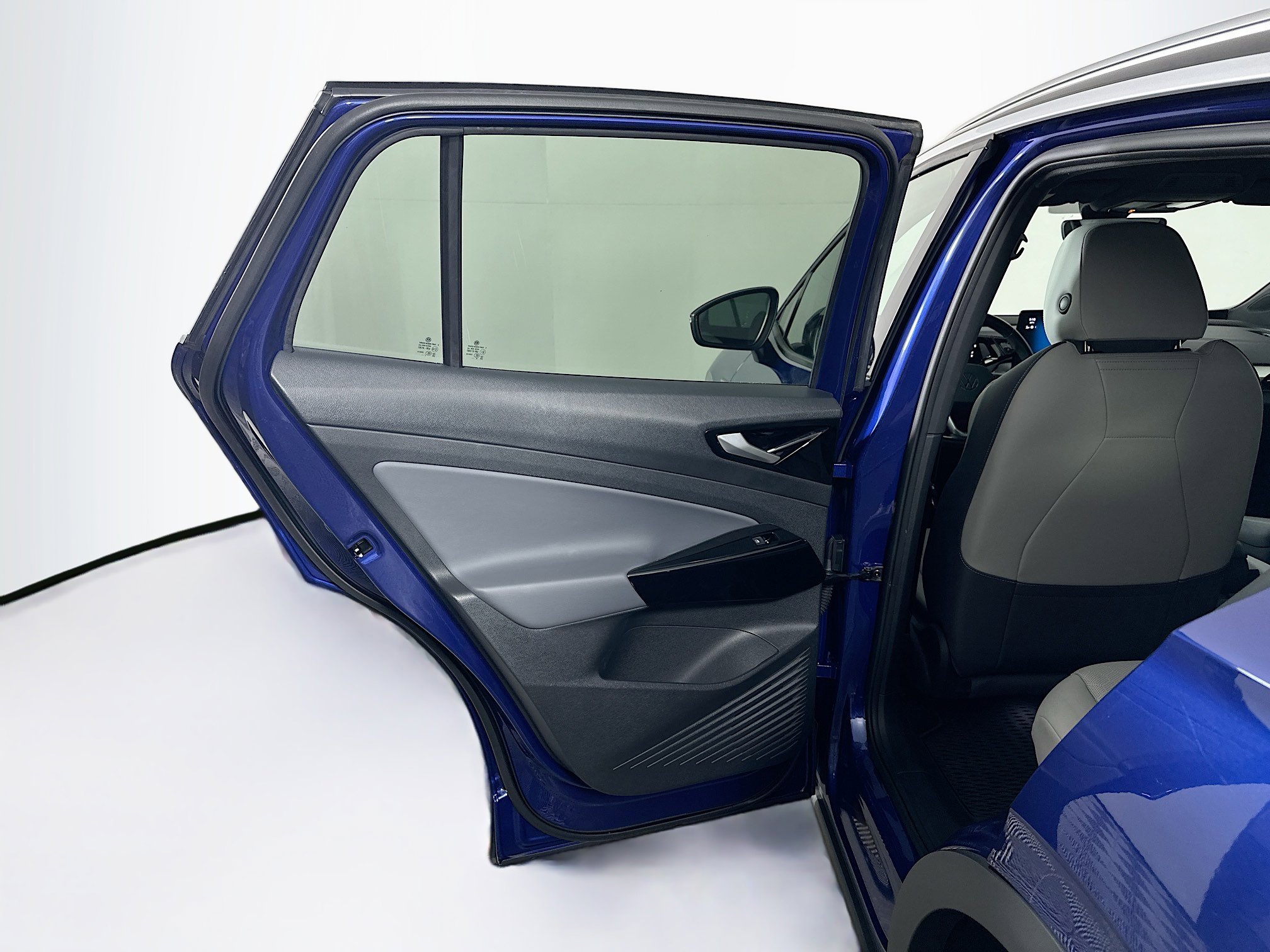 Used 2022 Volkswagen ID.4 Pro S w/ Gradient Package image 27