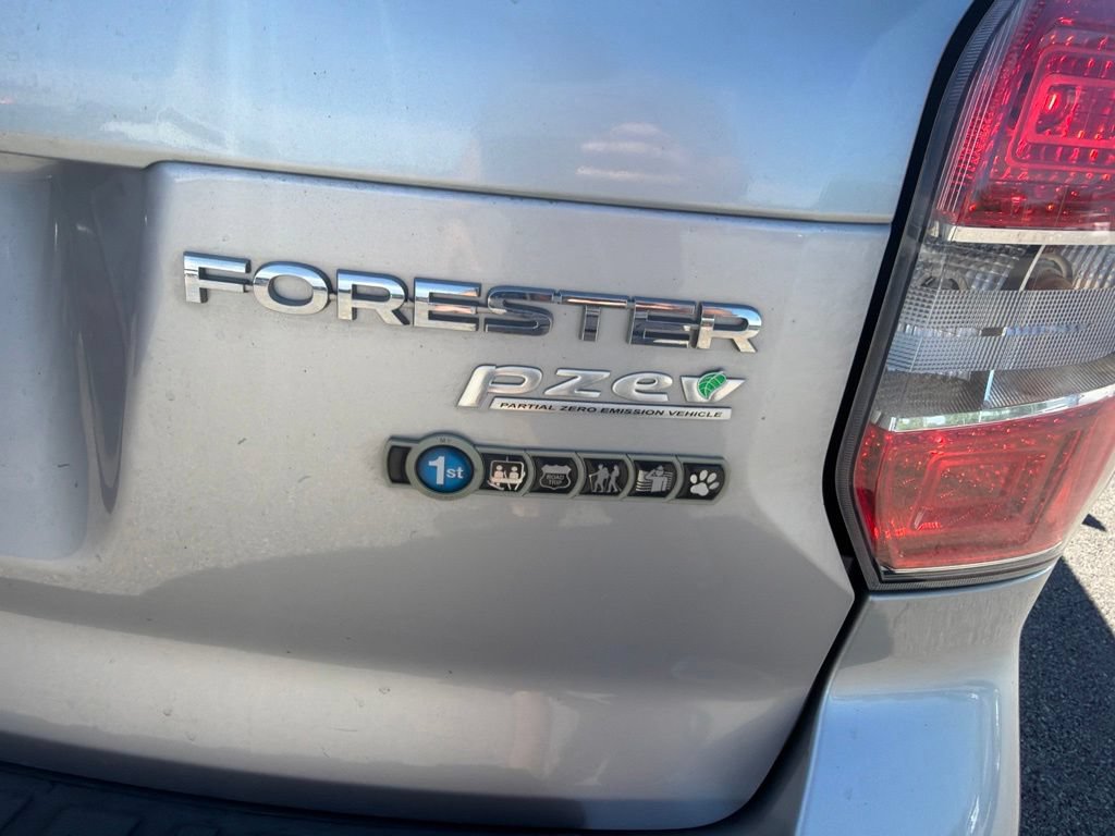 Used 2015 Subaru Forester 2.5i Limited w/ Popular Package #1 AWD/4WD image 9